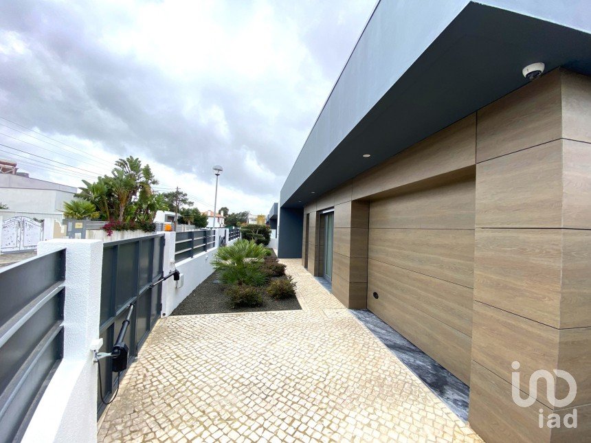 Casa / Villa T4 em Azeitão (São Lourenço e São Simão) de 161 m²