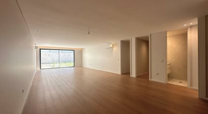 Apartamento T2 em Paranhos de 124 m²