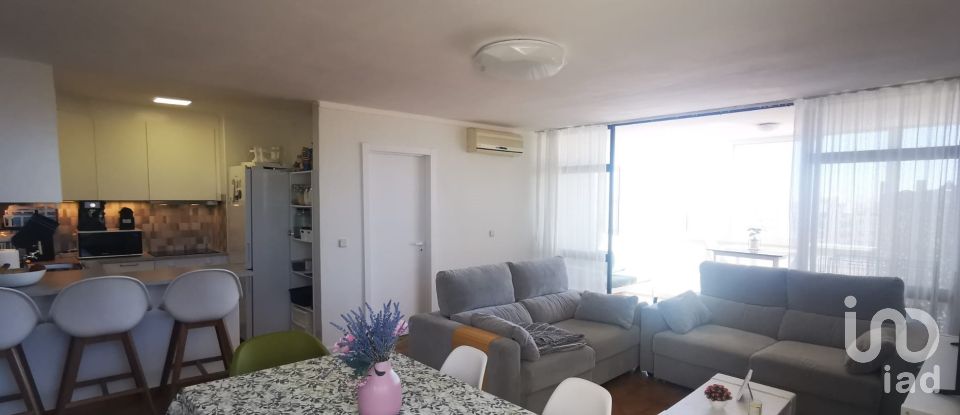 Apartamento T2 em Armação de Pêra de 92 m²