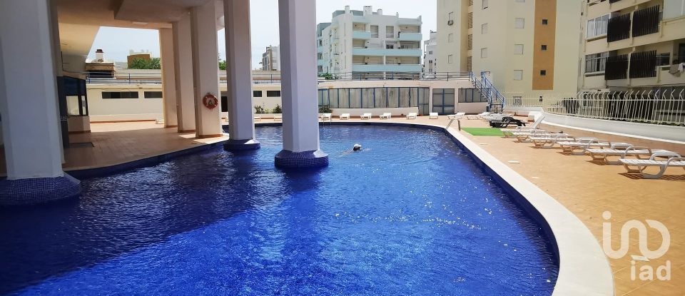 Apartamento T2 em Armação de Pêra de 92 m²