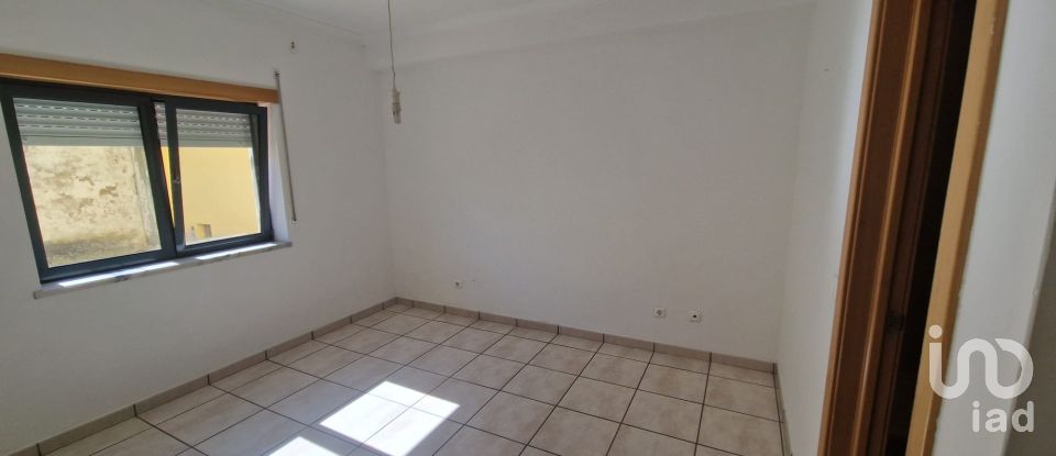 Apartamento T3 em Lamas e Cercal de 147 m²