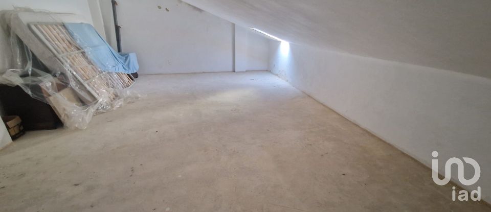 Apartamento T3 em Lamas e Cercal de 147 m²