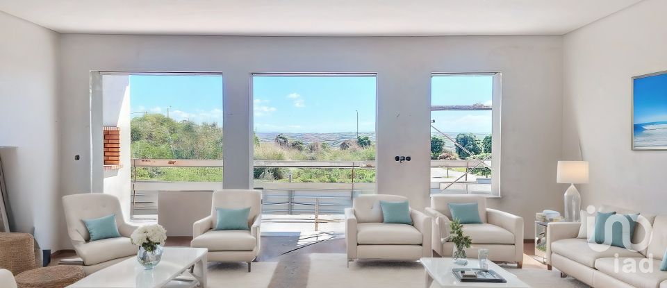 Maison T3 à Silveira de 303 m²