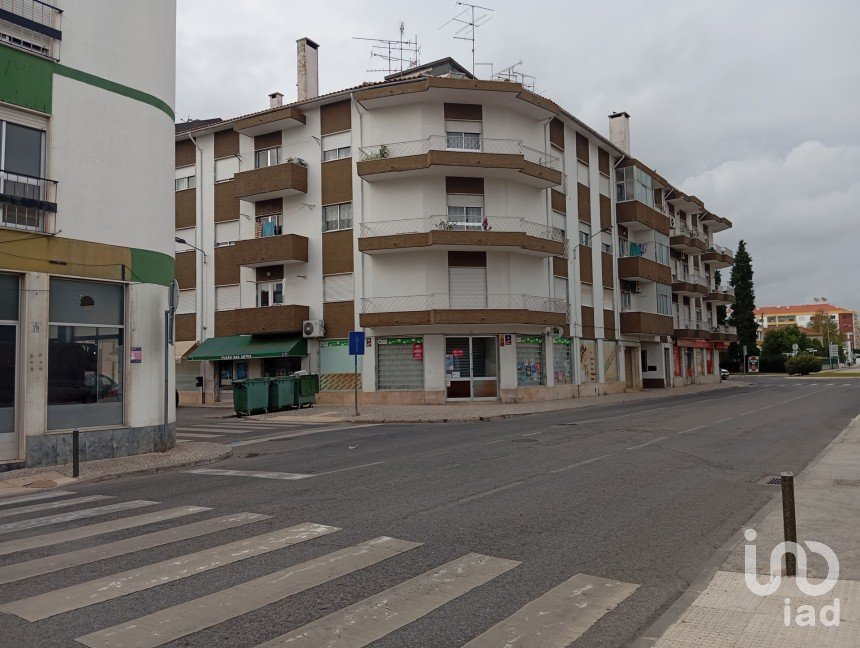 Apartment T2 in Nossa Senhora de Fátima of 67 m²