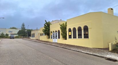 Boutique/Local commercial à Colares de 221 m²