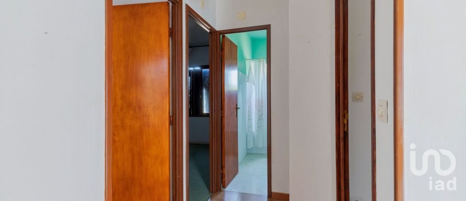 Casa tradicional T4 em Vendas Novas de 169 m²