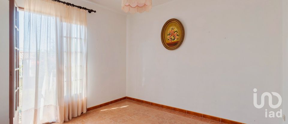 Traditional house T4 in Vendas Novas of 169 m²