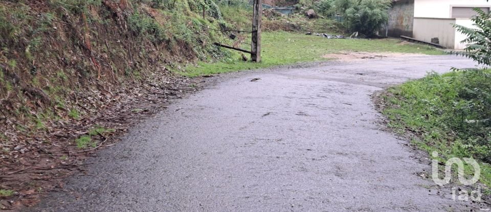 Terreno em Dossãos de 700 m²