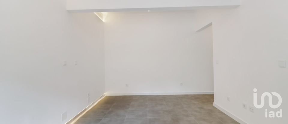 Apartamento T0 em Odivelas de 94 m²