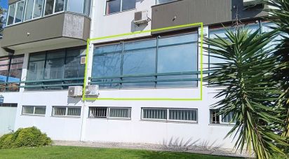 Shop / premises commercial in Santo António dos Olivais of 42 m²