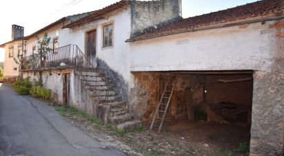 Casa de aldeia T3 em São Miguel, Santa Eufémia e Rabaçal de 350 m²