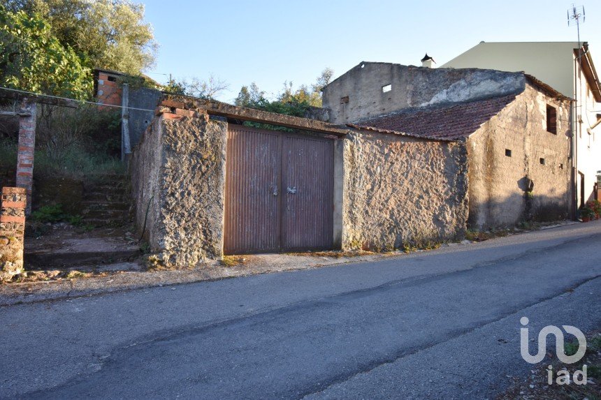 Maison de village T0 à São Miguel, Santa Eufémia e Rabaçal de 148 m²