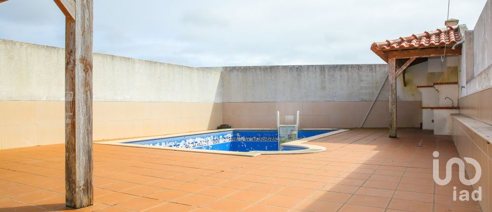 Casa T3 em Lourinhã e Atalaia de 218 m²