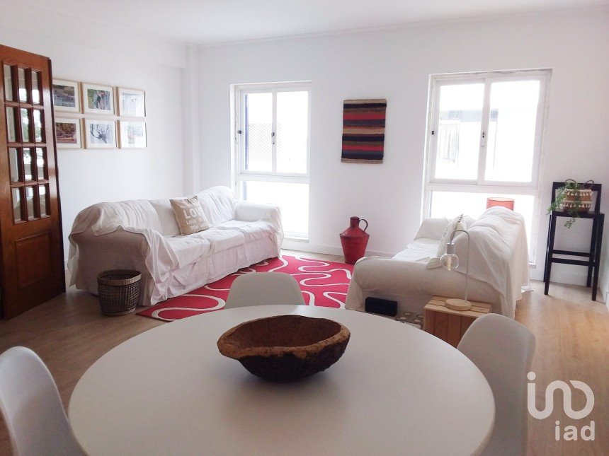 Apartment T2 in Quinta do Anjo of 85 m²