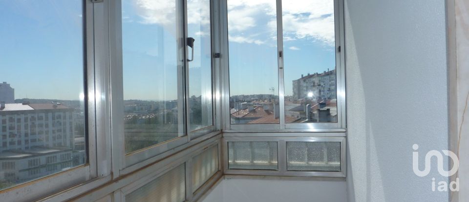 Apartamento T3 em Mina de Água de 96 m²