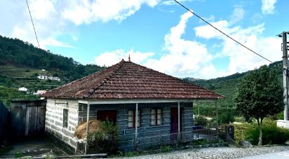 Maison T3 à Freixo de Cima e de Baixo de 120 m²