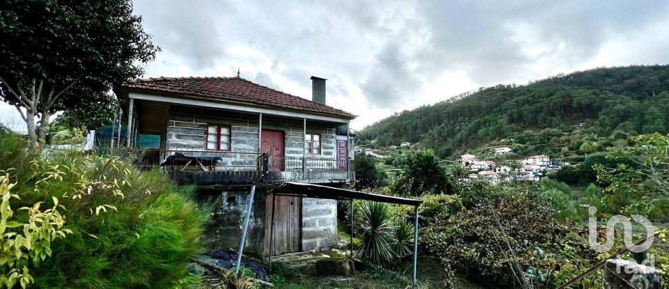 Maison T3 à Freixo de Cima e de Baixo de 120 m²