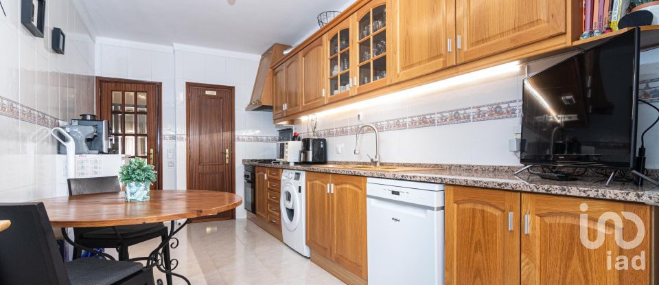 Apartamento T3 em Castanheira do Ribatejo e Cachoeiras de 116 m²