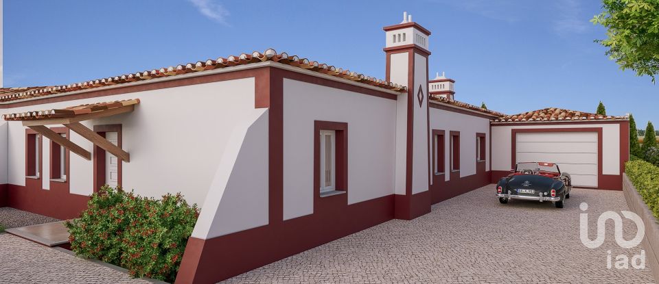 Maison traditionnelle T3 à Caldas da Rainha - Santo Onofre e Serra do Bouro de 205 m²