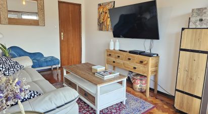 Apartment T2 in Carcavelos e Parede of 70 m²