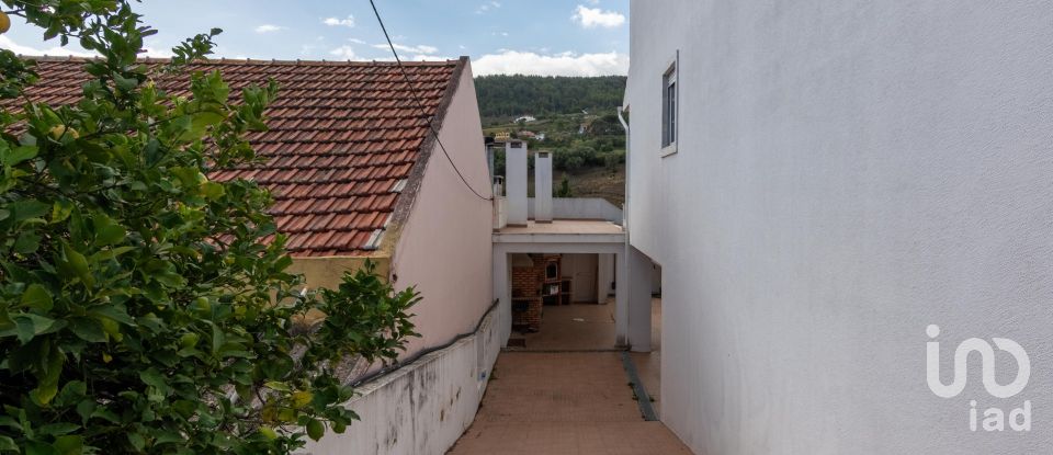 Casa T3 em Alhandra, São João dos Montes e Calhandriz de 141 m²