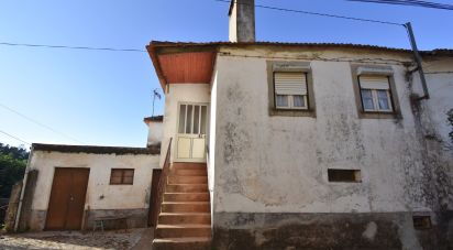 Casa tradicional T2 em São Miguel, Santa Eufémia e Rabaçal de 152 m²