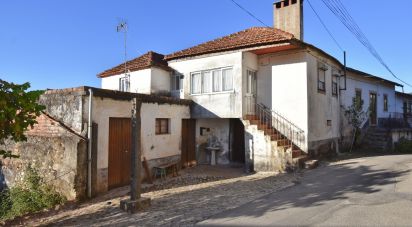 Casa tradicional T2 em São Miguel, Santa Eufémia e Rabaçal de 152 m²