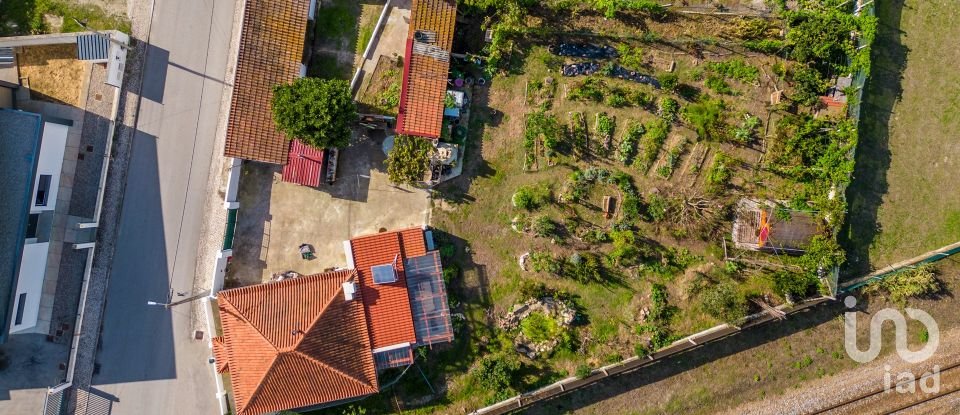 Maison de campagne T3 à Tornada e Salir do Porto de 141 m²