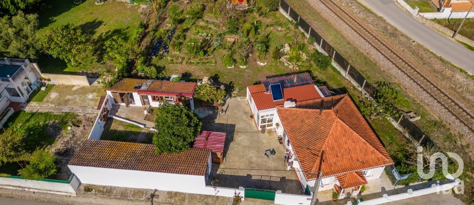 Maison de campagne T3 à Tornada e Salir do Porto de 141 m²