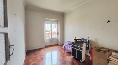 Apartment T3 in Alcântara of 100 m²