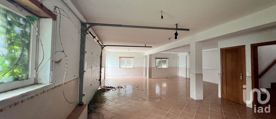 House T4 in Ponte do Rol of 303 m²