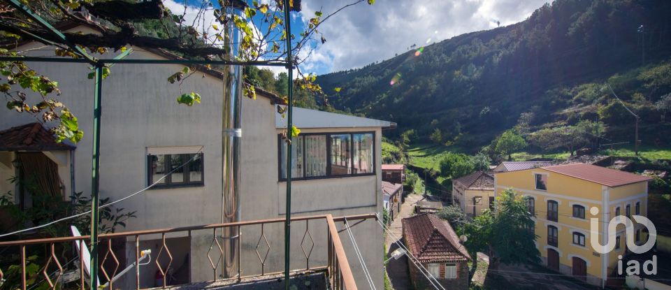 Maison de village T5 à Folques de 154 m²