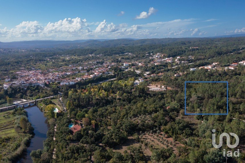 Land in Sarzedo of 3,600 m²