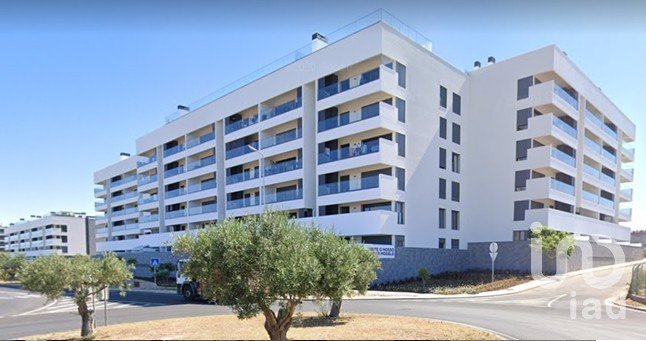 Apartment T3 in Faro (Sé e São Pedro) of 93 m²