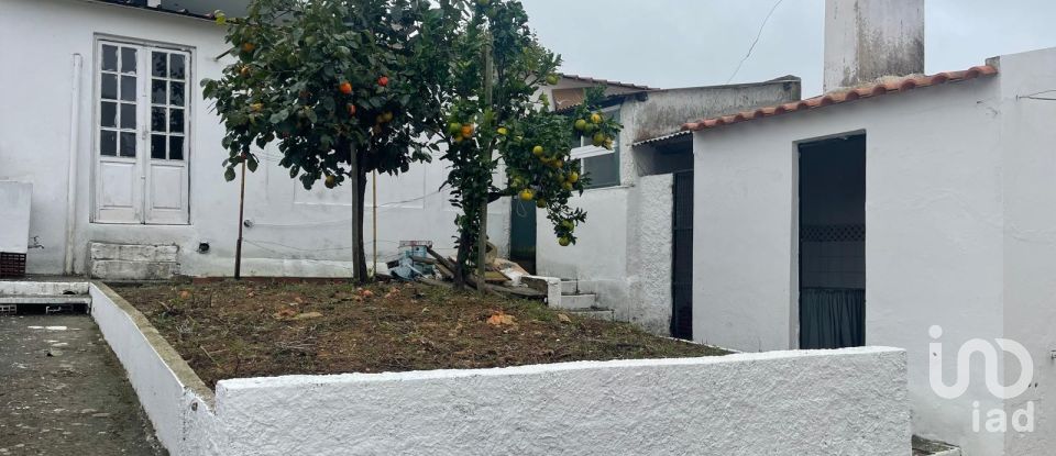 Lodge T2 in Santa Maria, São Pedro E Matacães of 128 m²