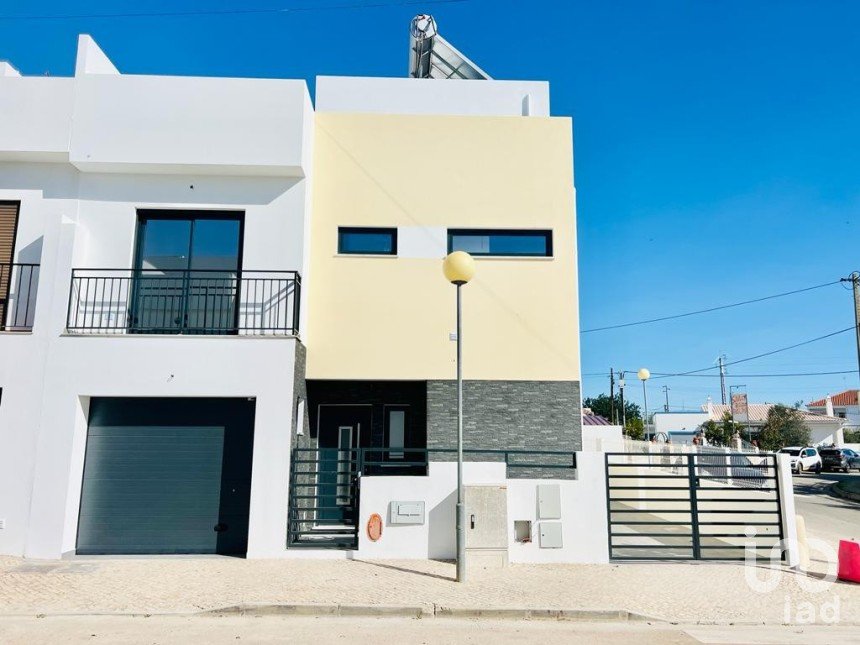 Gîte T3 à Vila Nova de Cacela de 200 m²