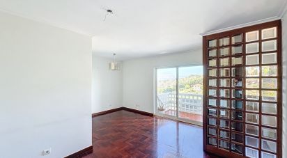 Apartment T2 in Santo António of 86 m²