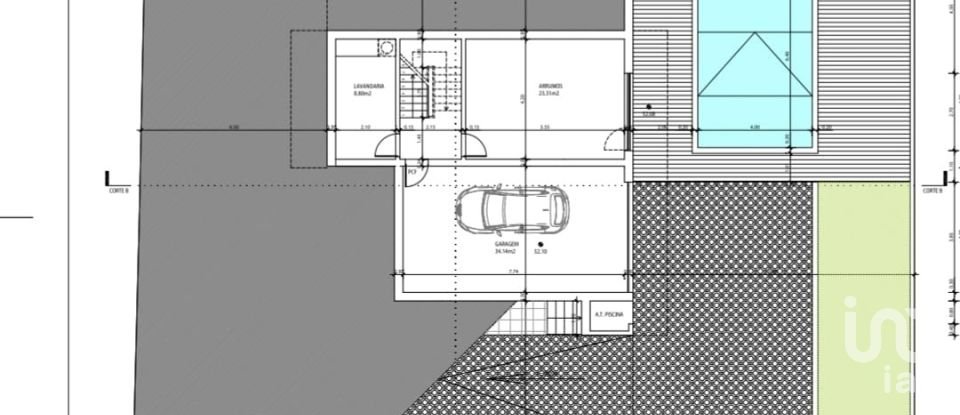 Casa / Villa T4 em Charneca De Caparica E Sobreda de 260 m²