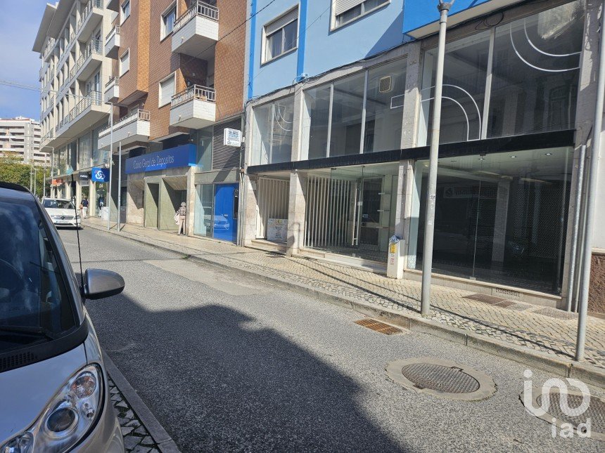 Boutique/Local commercial à Caldas da Rainha - Nossa Senhora do Pópulo, Coto e São Gregório de 142 m²