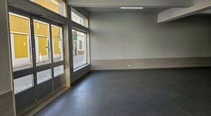 Shop / premises commercial in Caldas da Rainha - Nossa Senhora do Pópulo, Coto e São Gregório of 81 m²