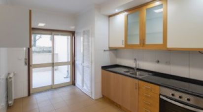 Apartment T2 in Gulpilhares E Valadares of 100 m²