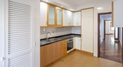 Apartment T2 in Gulpilhares E Valadares of 100 m²