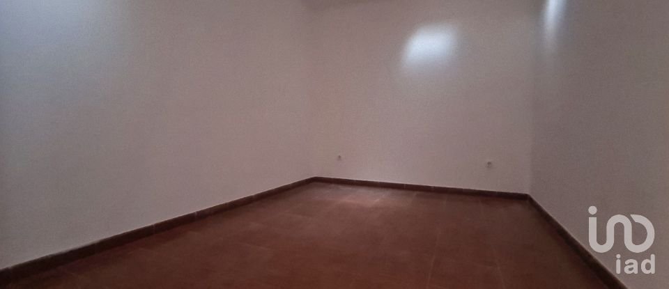 House T3 in Caldas da Rainha - Nossa Senhora do Pópulo, Coto e São Gregório of 86 m²