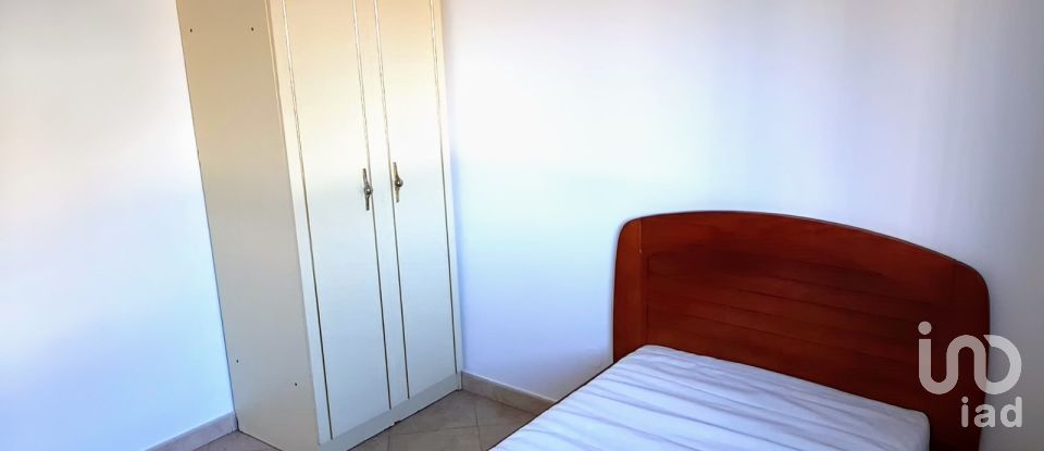 Apartment T4 in Faro (Sé e São Pedro) of 126 m²