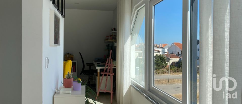 Maison traditionnelle T3 à Fernão Ferro de 107 m²