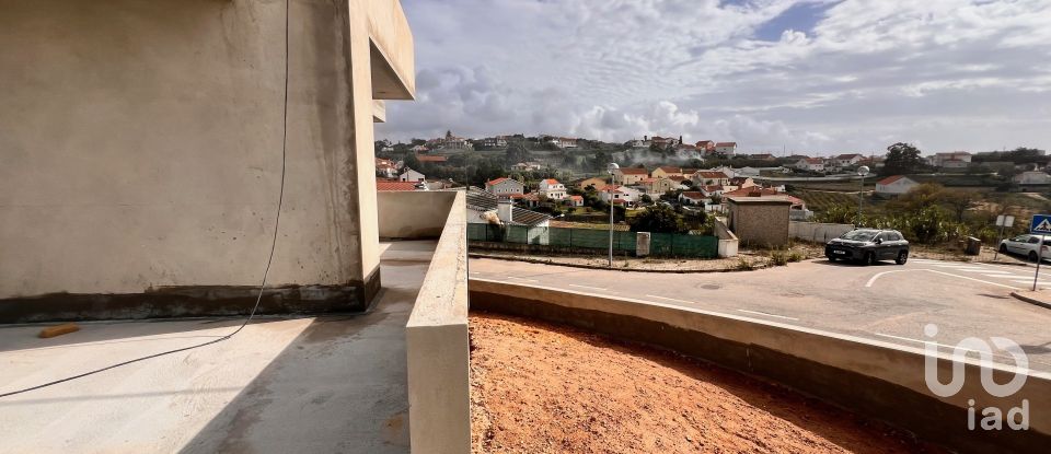 Casa T3 em Ericeira de 211 m²