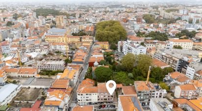 Loja / Estabelecimento Comercial em Cedofeita, Santo Ildefonso, Sé, Miragaia, São Nicolau e Vitória de 181 m²