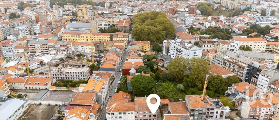 Loja / Estabelecimento Comercial em Cedofeita, Santo Ildefonso, Sé, Miragaia, São Nicolau e Vitória de 181 m²