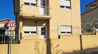 House T7 in Pedroso e Seixezelo of 280 m²