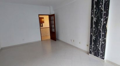 Appartement T2 à Rio de Mouro de 81 m²